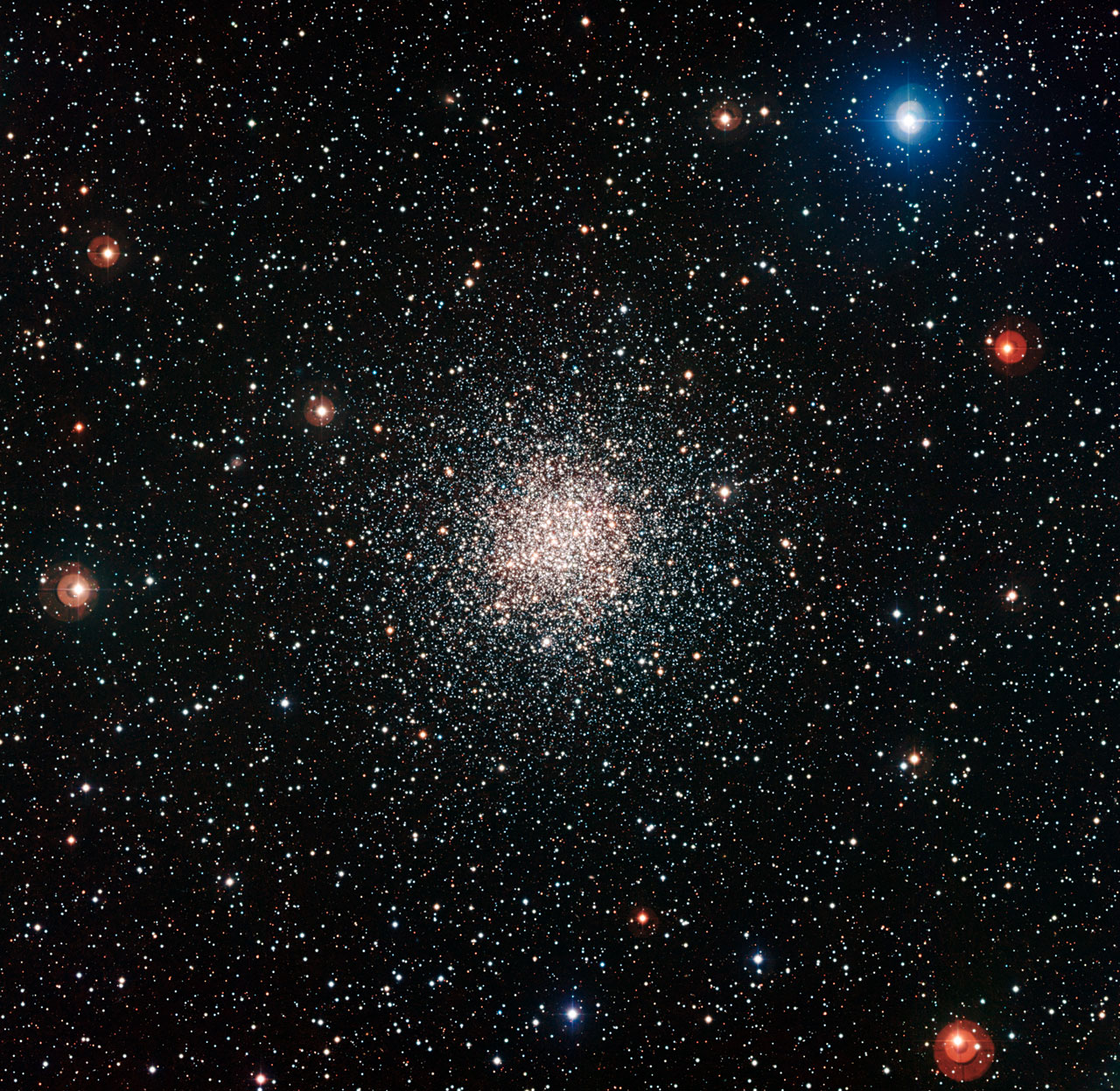 Stunning Star Cluster Includes Deceptively Young Stars